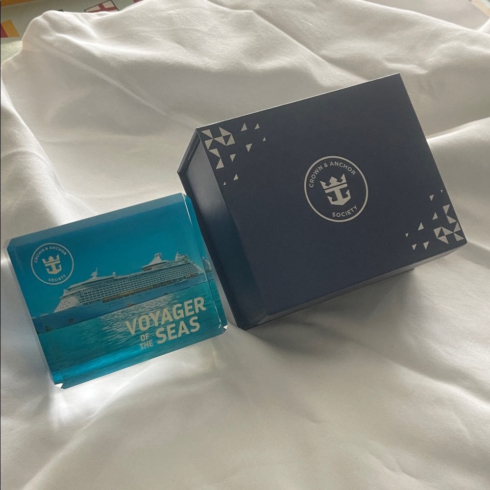 ⚓️ Royal Caribbean Glass Block - Voyager of the SEAS ⚓️